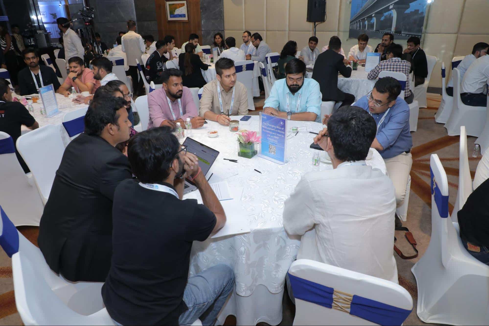 Photo of attendees during a roundtable discussion at Leaders in Mobile Growth New Delhi. 