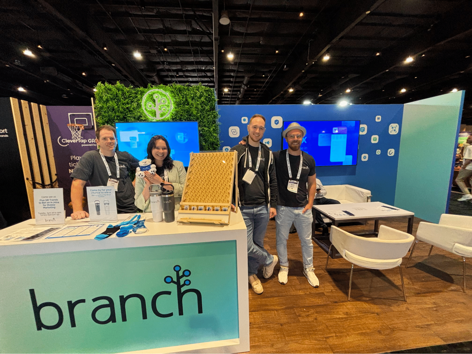 Branch team members at MAU booth. 