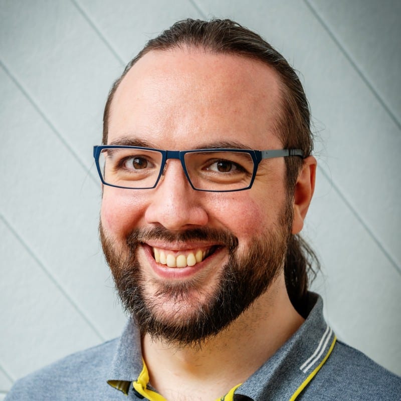 Dominik Go, Managing Director